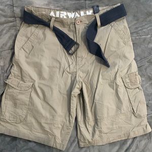 Mens airwalk cargo shorts size 32